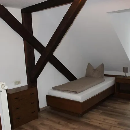 Und Frankenthal - Garni Πανσιόν Γκέρα