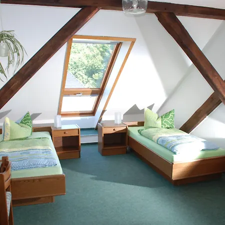 Pensión Und Frankenthal - Garni 3*