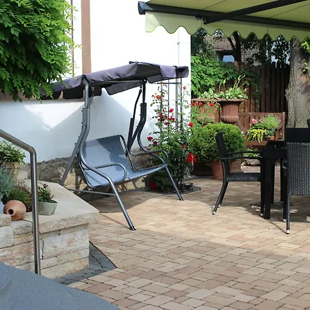 Und Frankenthal - Garni 3*