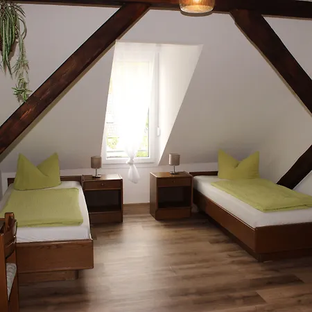 Πανσιόν Und Frankenthal - Garni Γκέρα