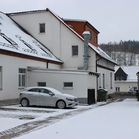 Und Frankenthal - Garni Pensión Gera